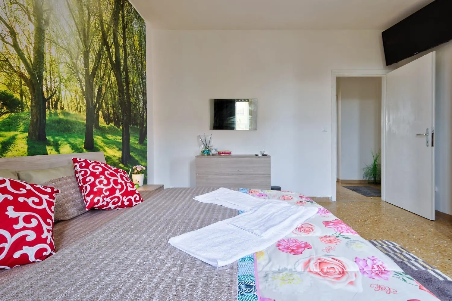 R & R Apartment - Private Room With Shared Bathroom Venedik İtalya